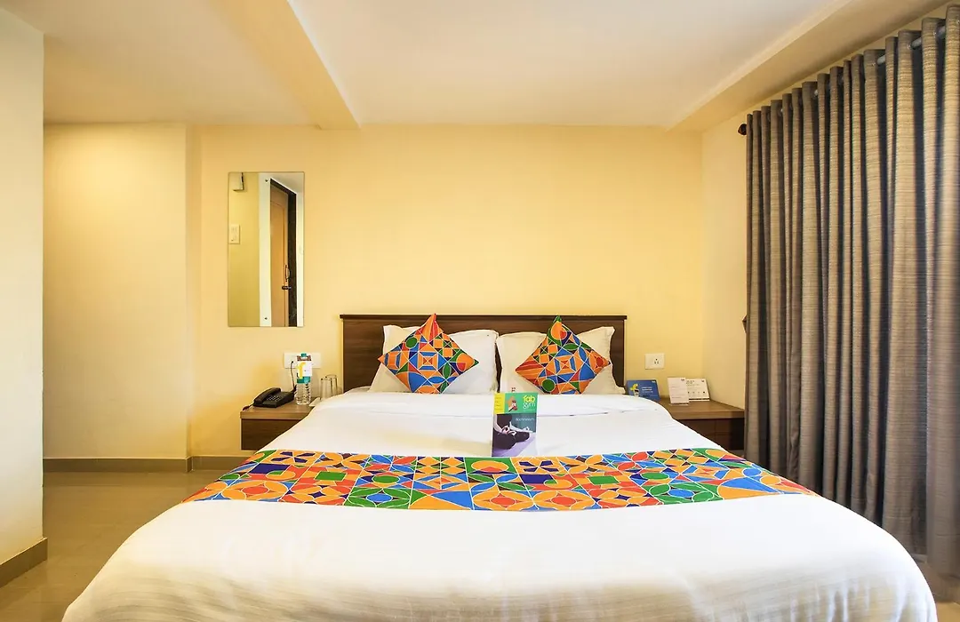 Fabhotel Silver Lake-1
